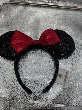 Disney Parks Minnie Mouse Black Sequin Ears Headband Red Bow Classic Mickey Ears